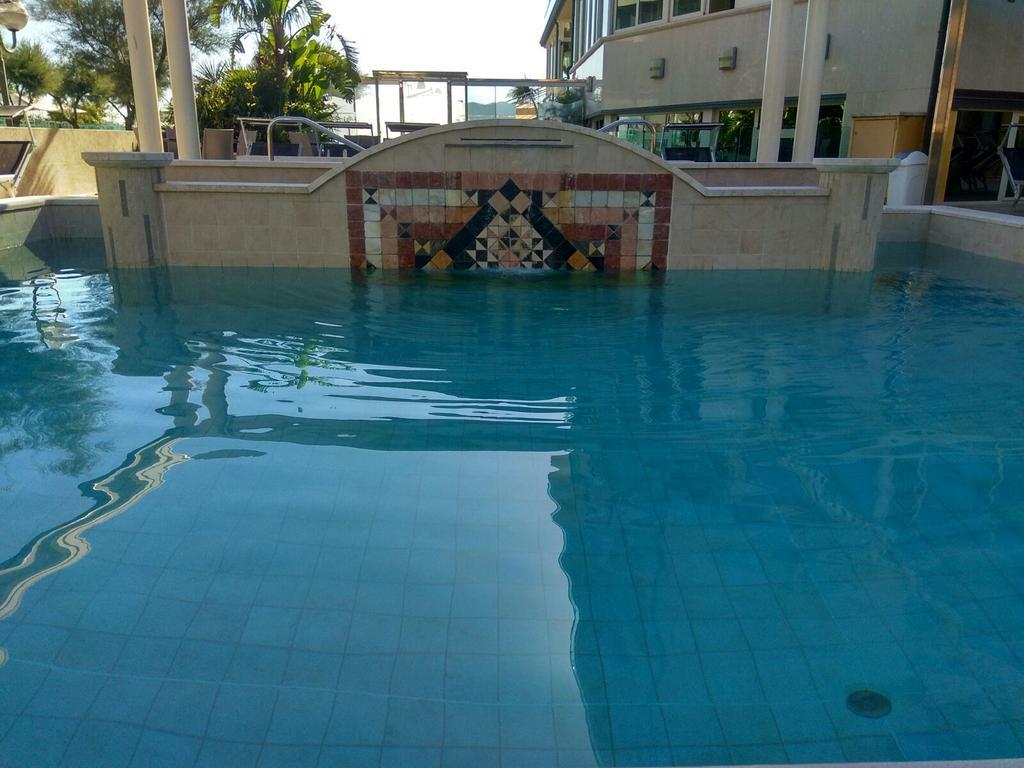 Hotel Lady Mary Milano Marittima Exterior photo
