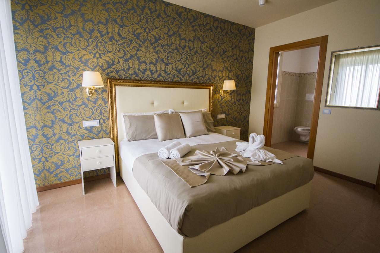 Hotel Lady Mary Milano Marittima Exterior photo