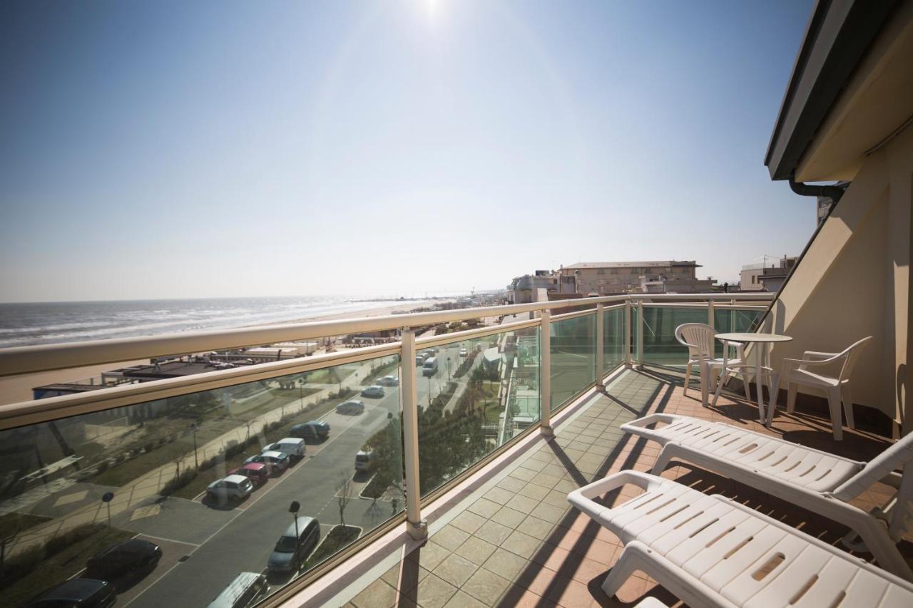 Hotel Lady Mary Milano Marittima Exterior photo